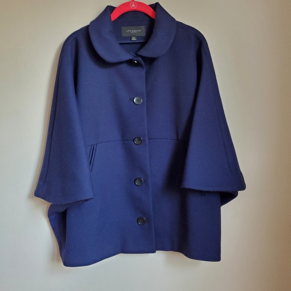 Ann Taylor, Wool Blend cape coat, size M/L